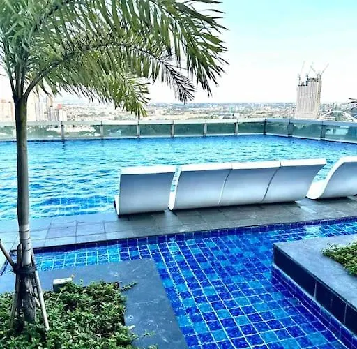 Luxury Living @ Eastwood *